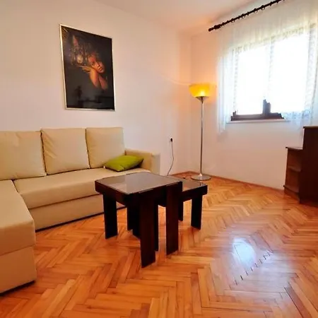 Pave 3* Postira